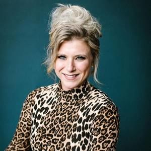 Meet your Posher, Sara nicole